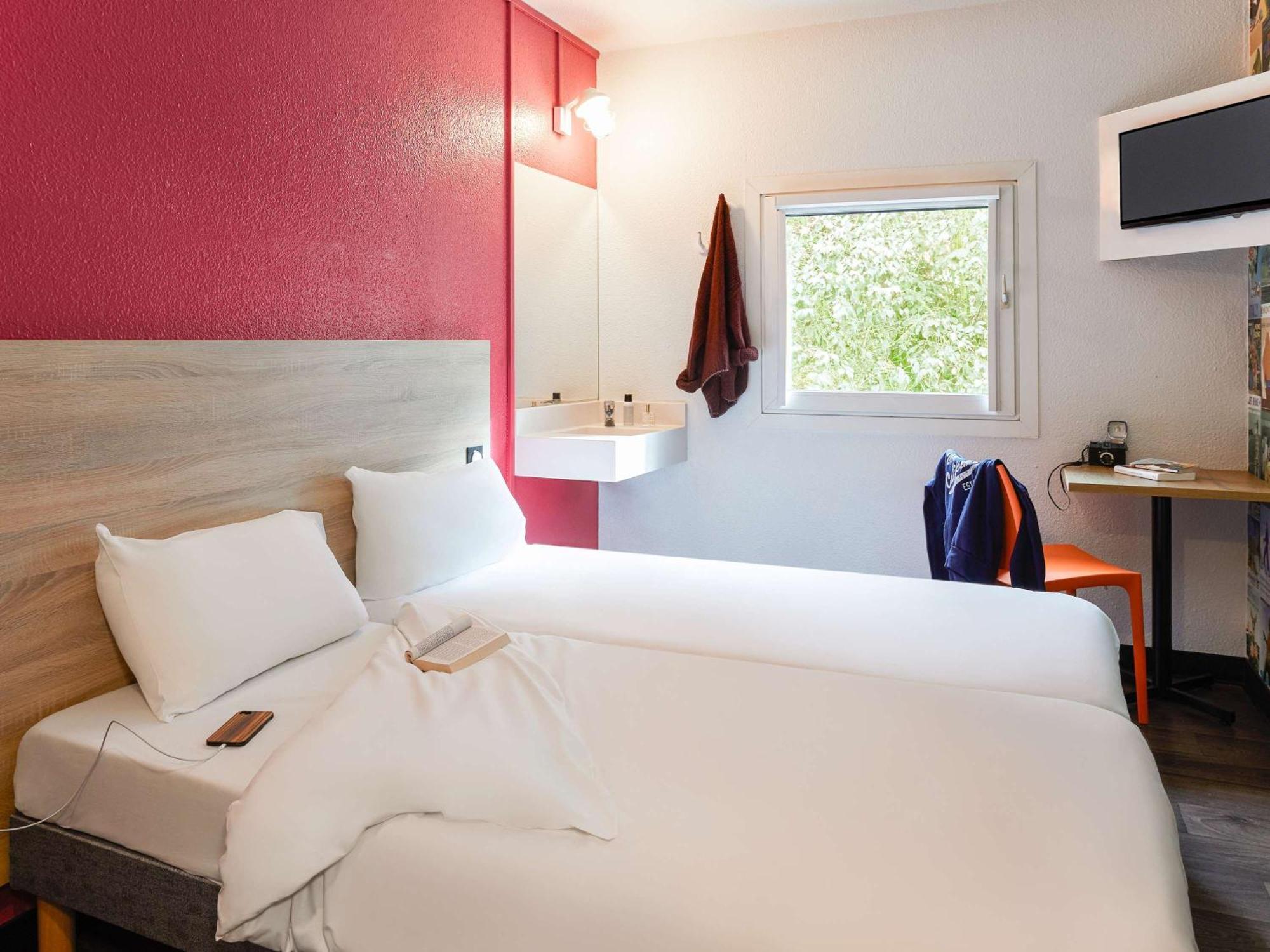 Hotelf1 Moret Fontainebleau Luaran gambar