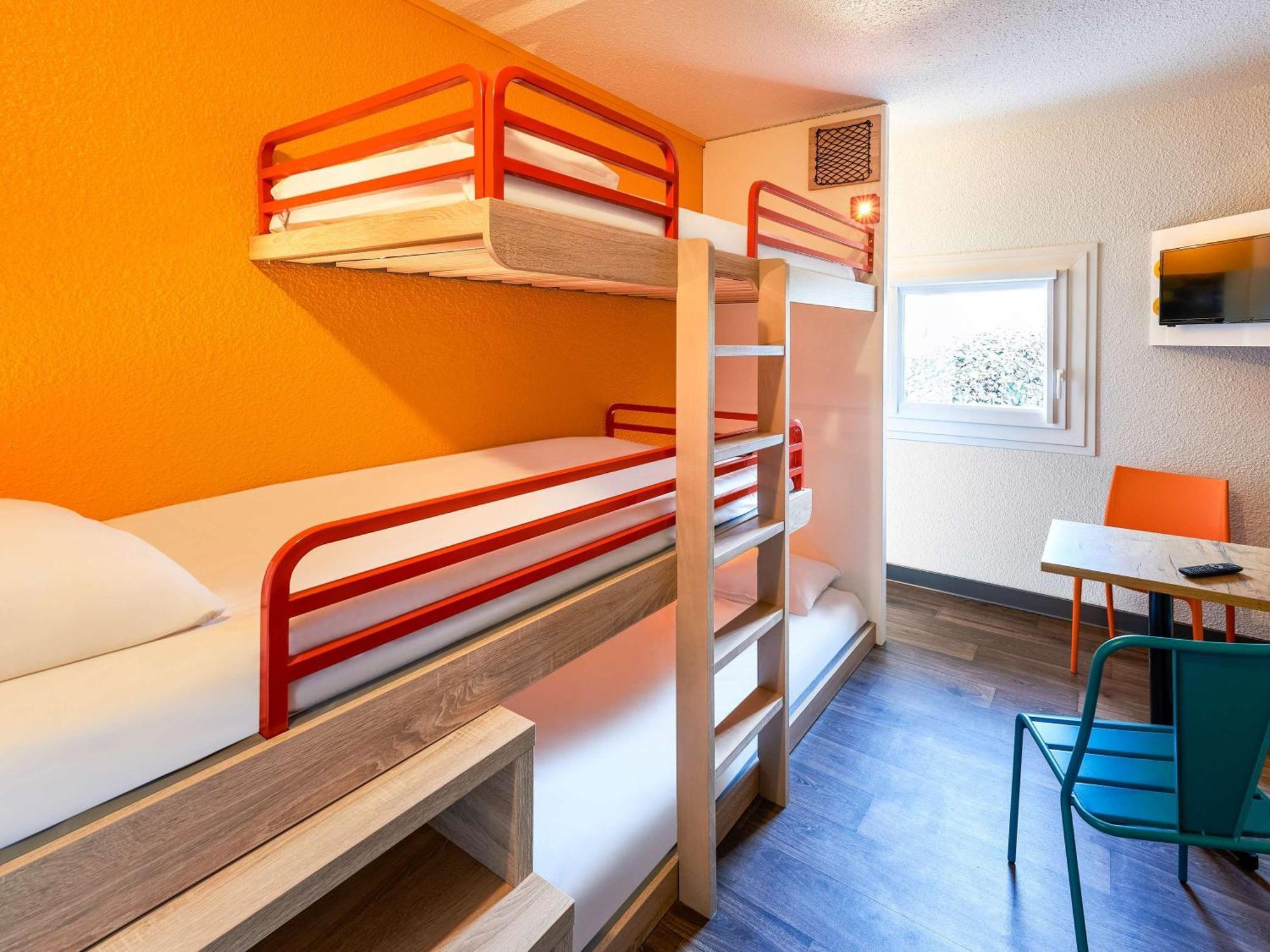 Hotelf1 Moret Fontainebleau Luaran gambar
