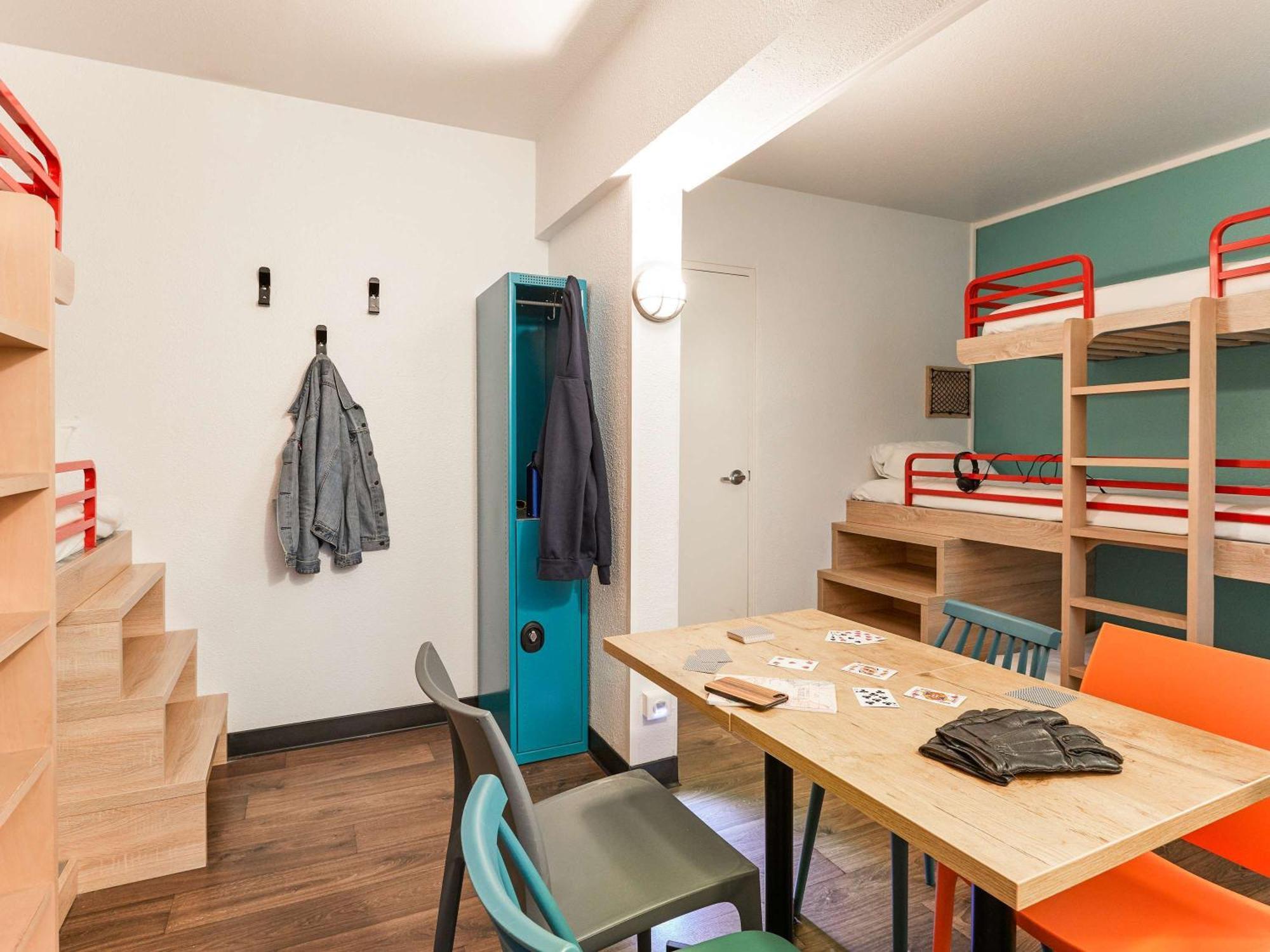 Hotelf1 Moret Fontainebleau Luaran gambar